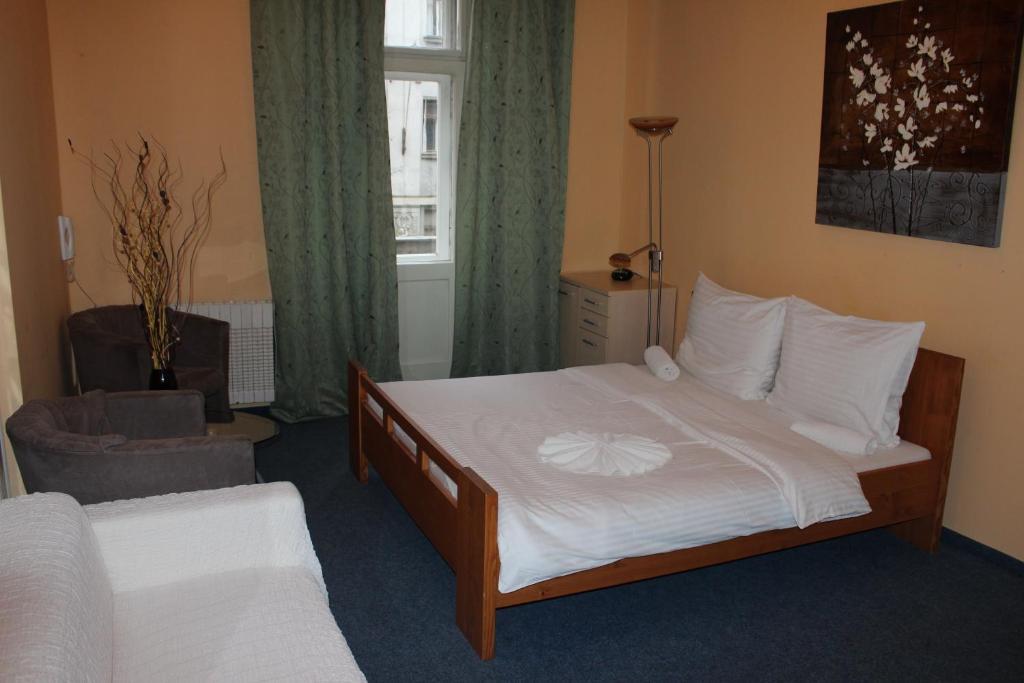 Club Hotel Praha Bilik gambar