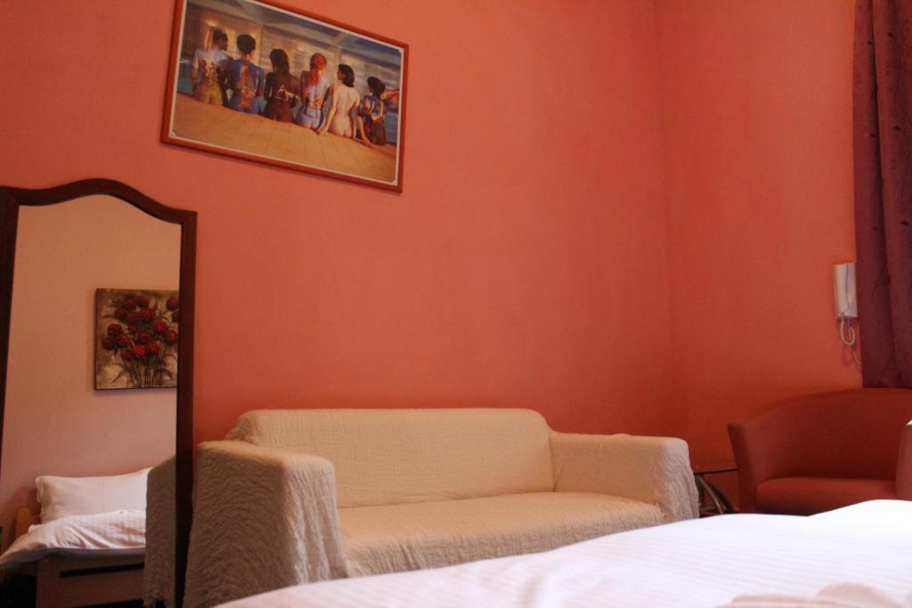 Club Hotel Praha Bilik gambar