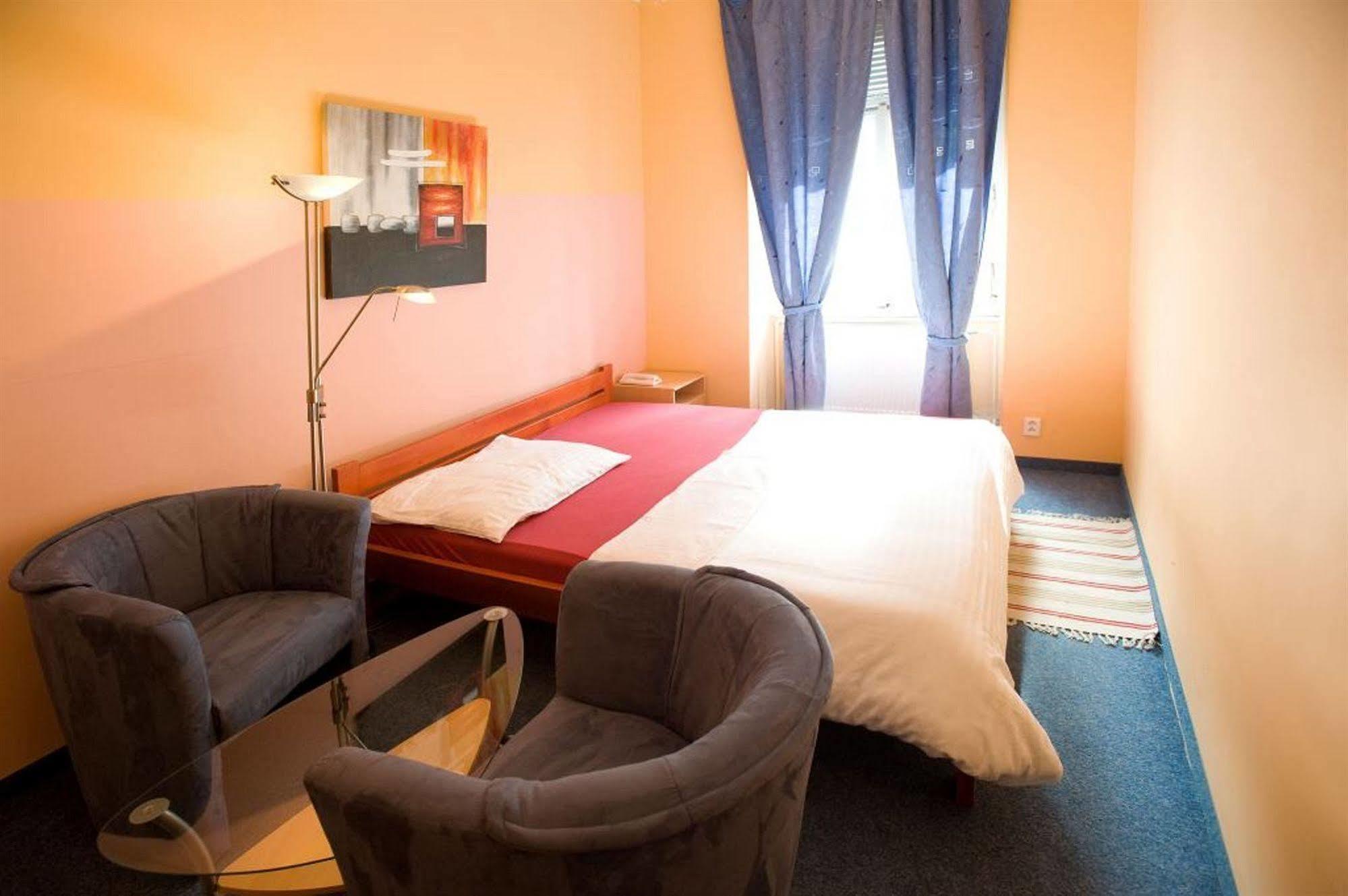 Club Hotel Praha Luaran gambar