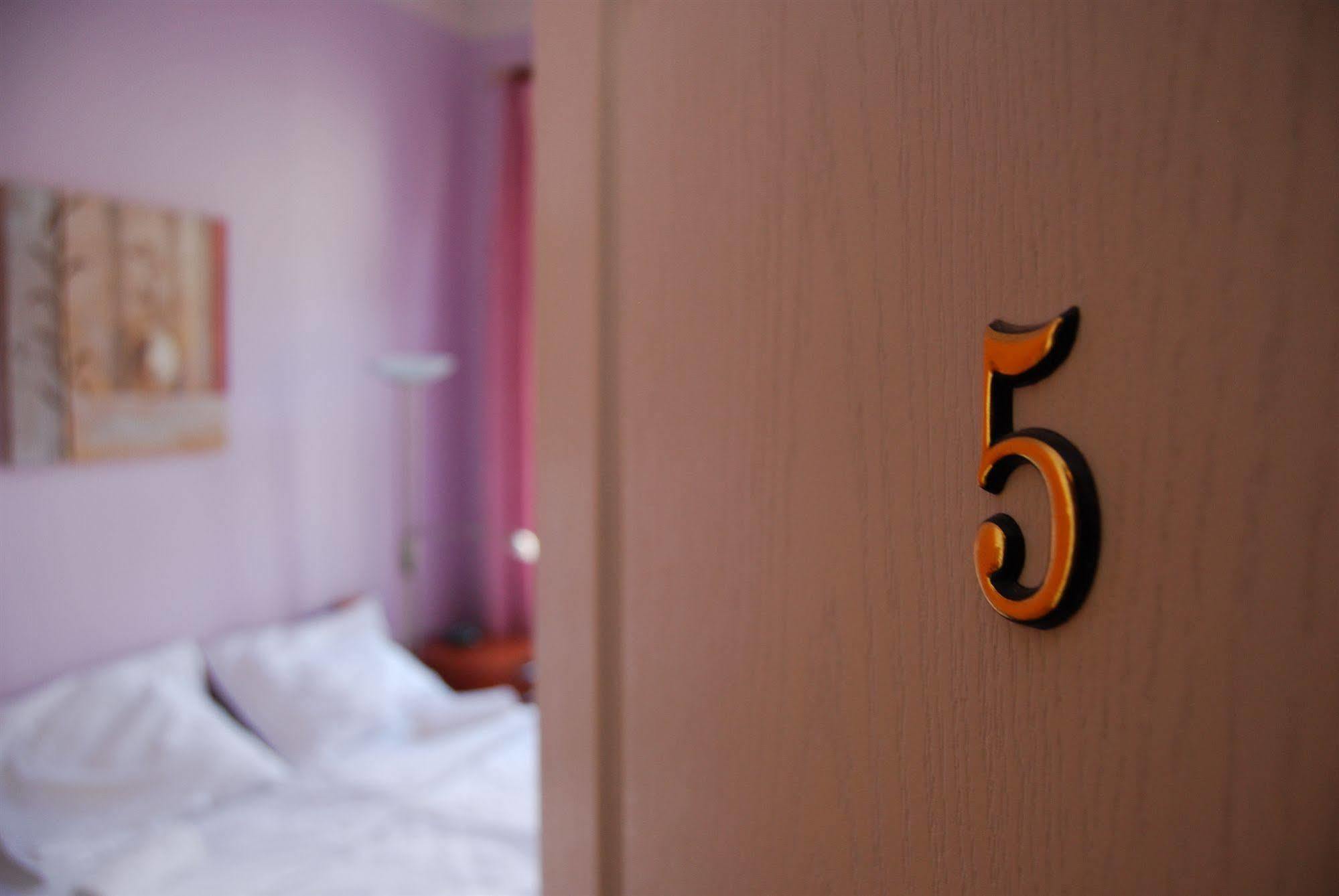 Club Hotel Praha Luaran gambar