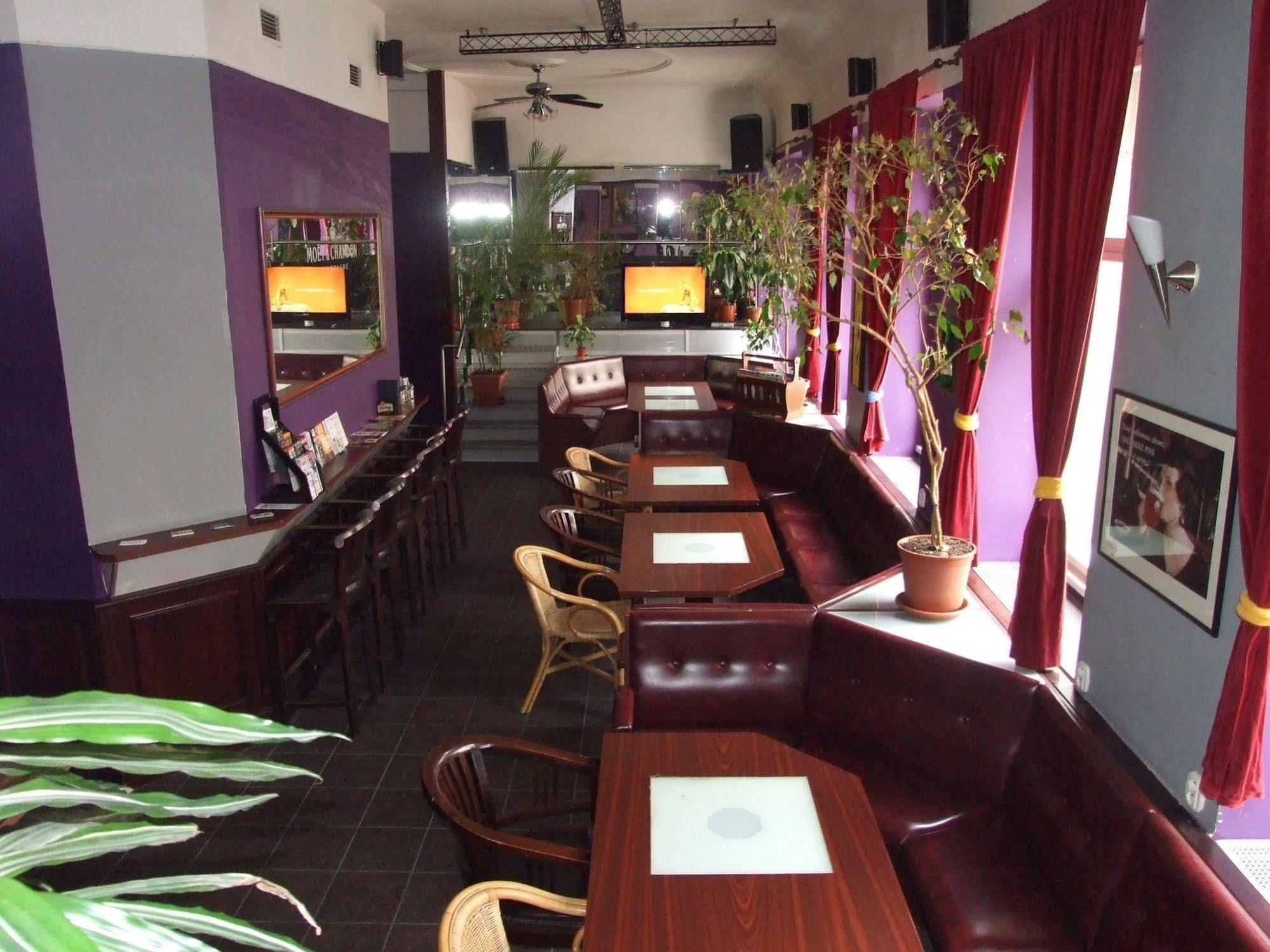 Club Hotel Praha Luaran gambar